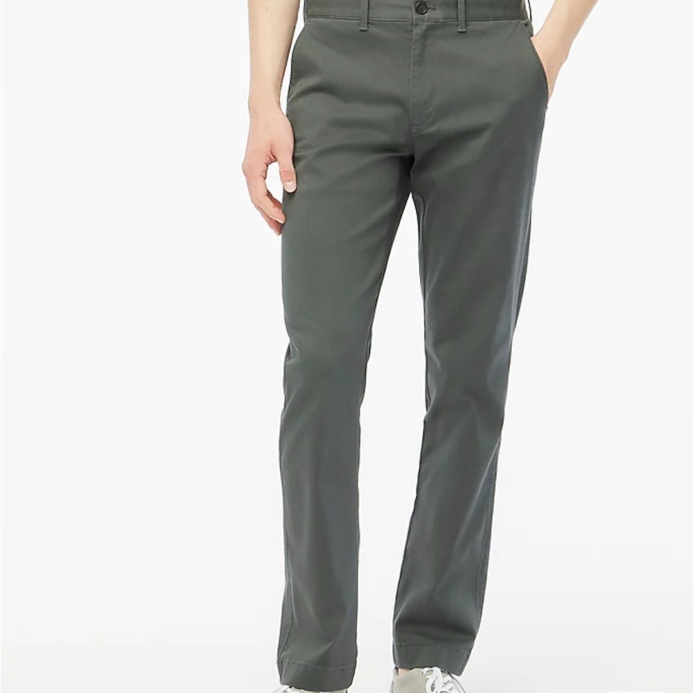 Straight-fit flex chino pant